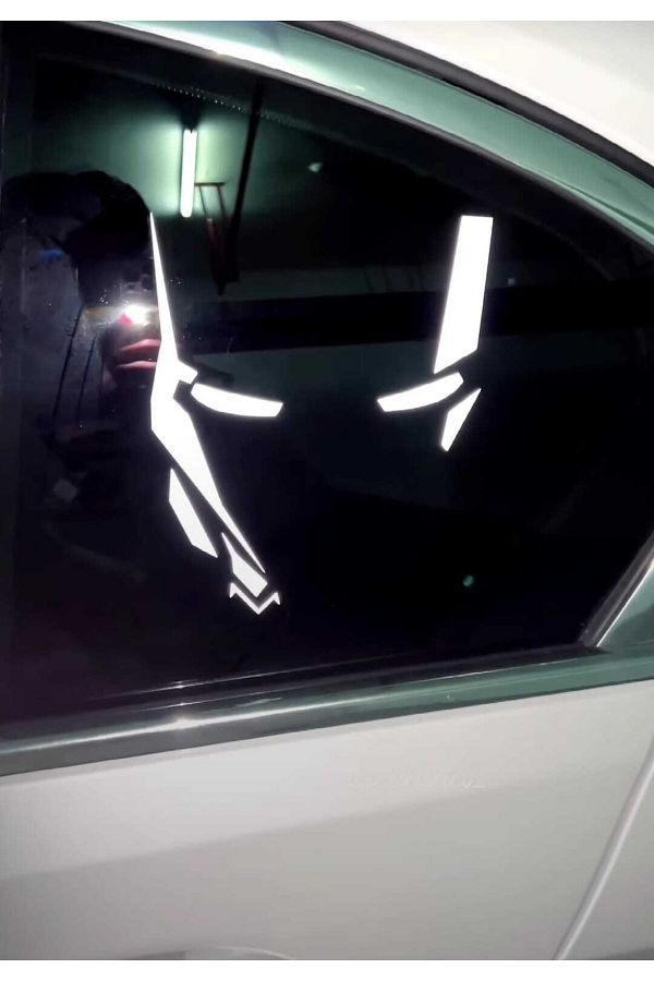 Garaj Marketim-High QualitY 4d Iron Man White Car Sticker - 15x17cm Foil 1