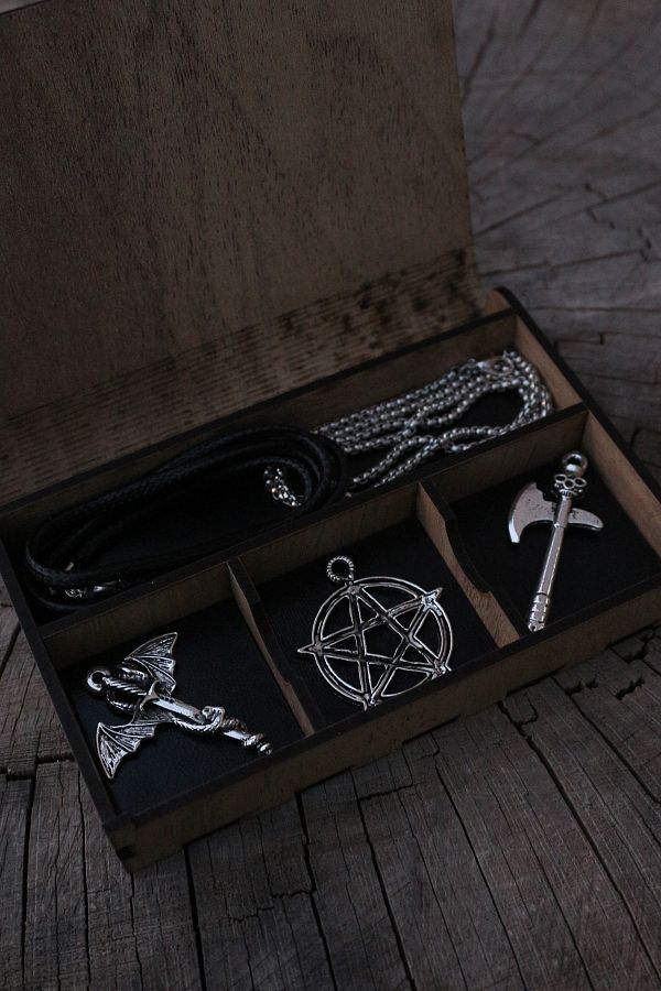 Dukkanka-Set colier din lemn cutie cadou specială cu sabie dragon, pentagramă și craniu frânghie și lanț 1