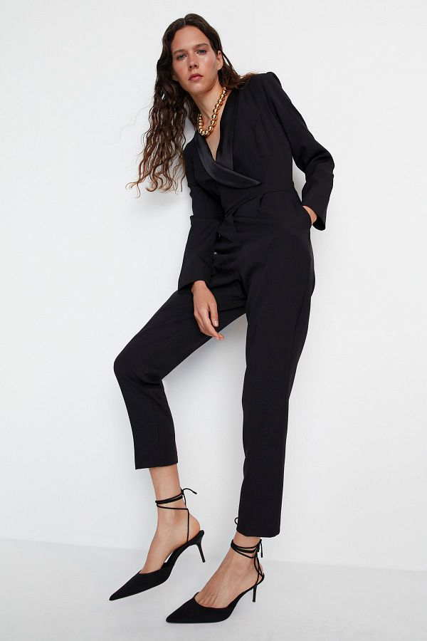 Trendyol Collection-Langer schwarzer Satinkragen-Overall aus Webstoff in limitierter Auflage TWOAW23TU00052 1