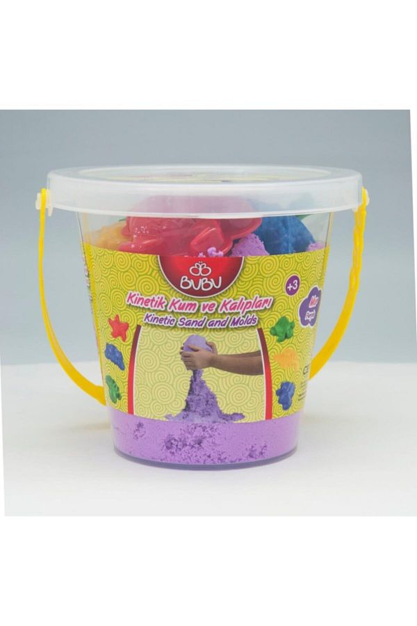 Bucket of kinetic sand outlet