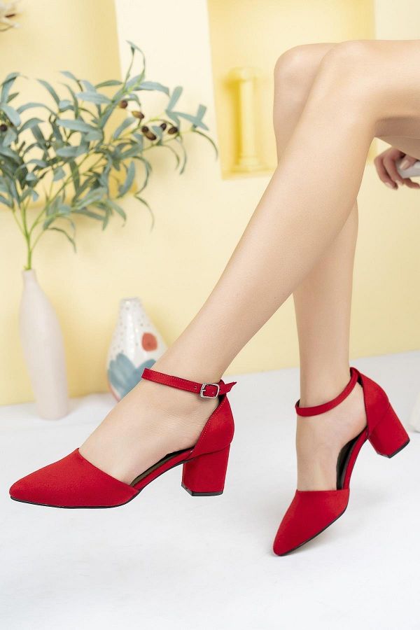 Tip toe heels 2025