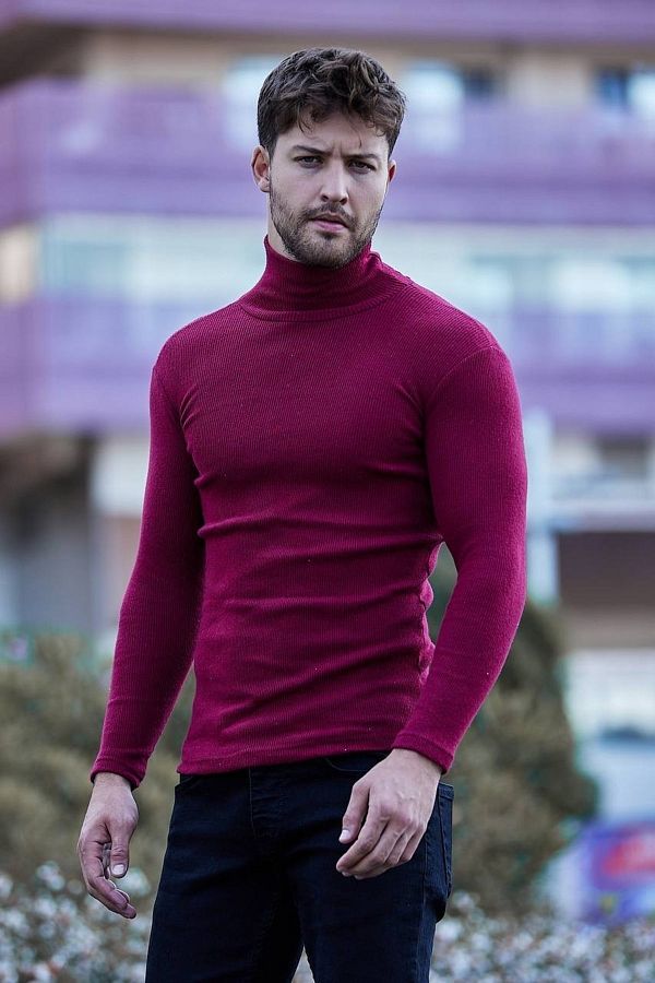 Thick ribbed turtleneck discount