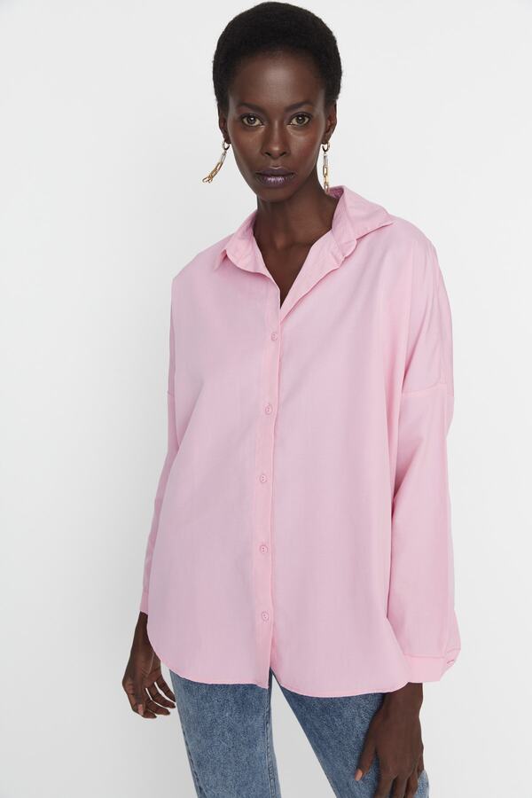 Trendyol Camicia Oversize Donna In Tessuto Misto Cotone, Colletto Classico. Modello Basic E Morbido, Perfetta Per Un Look Professionale E Casual. Taglia S/36 Come Da Modella.