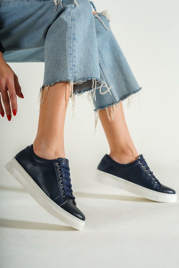 Navy blue leather sneakers womens hot sale