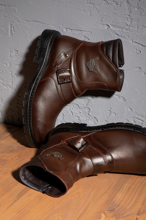 Laceless leather boots best sale