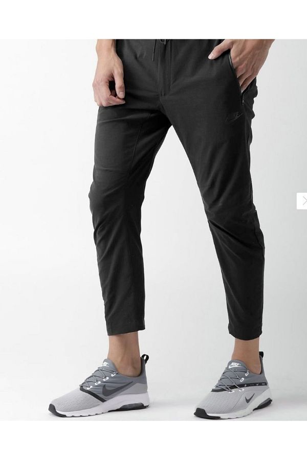 Nike sweatpants me 2025