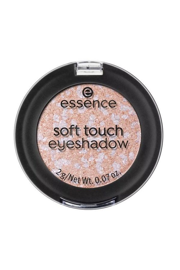 Essence-07 Bubbly Champagne Soft Touch Eyeshadow 1