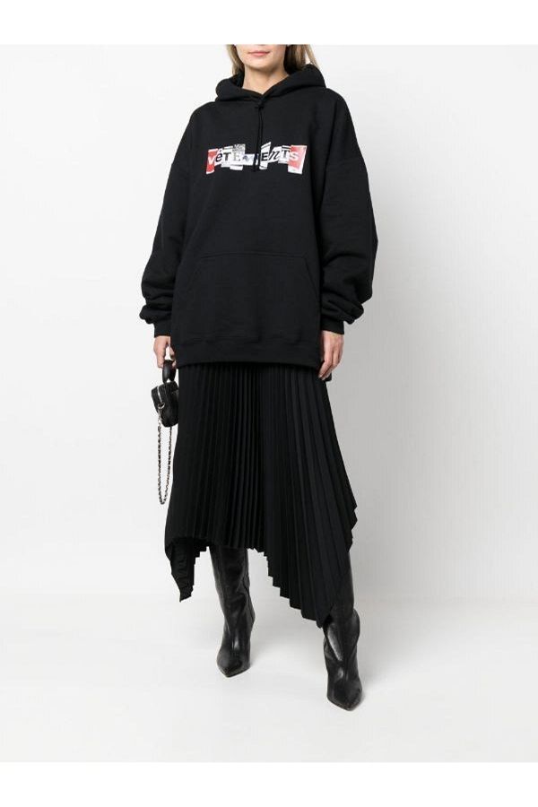 Vetements Unisex Oversize Logo Drawstring Sweatshirt Trendyol