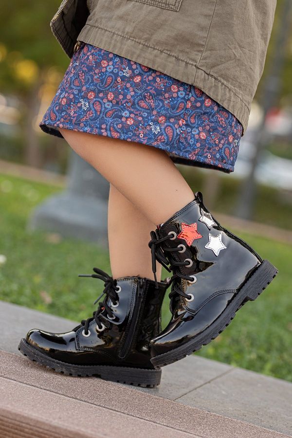 Shiny flat boots new arrivals