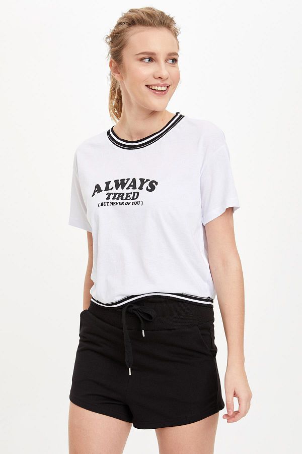 DeFacto-Loose Fit Thin Fabric Shorts with Pockets 1