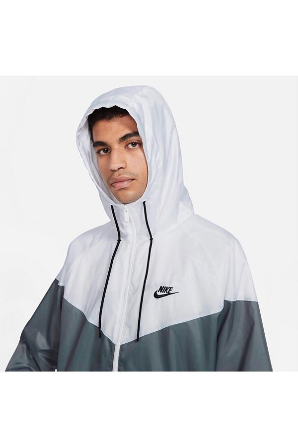 Gray and white nike windbreaker clearance