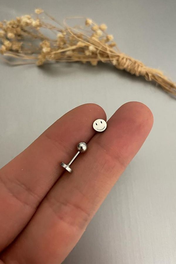 Jaida Moda-Unisex Silver Color Smiling Face Figured Tragus Helix Piercing 1