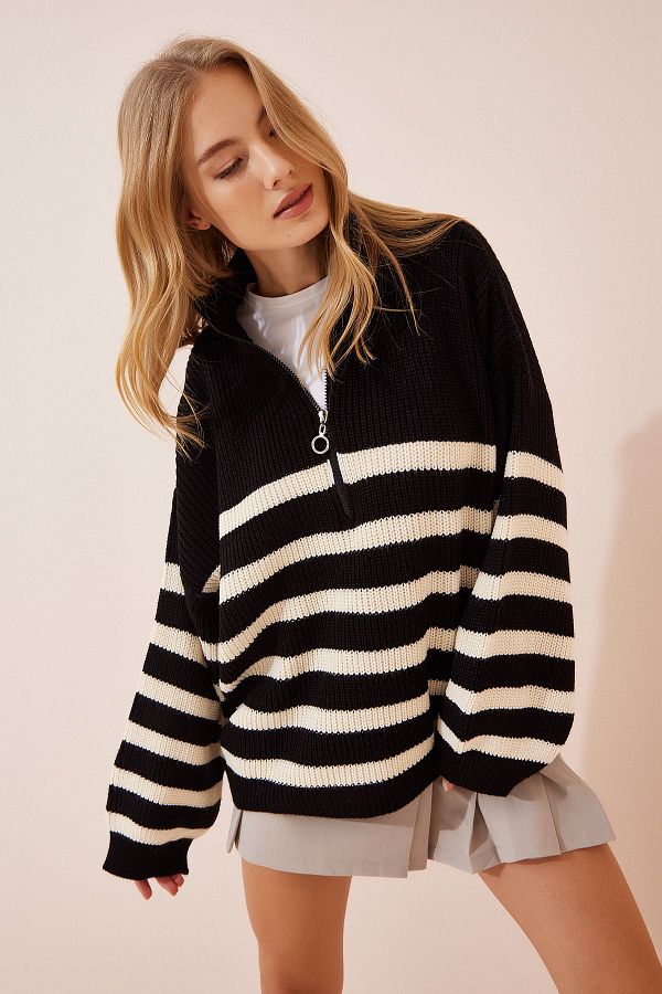 Happiness İstanbul-Schwarzes, gestreiftes Oversize-Sweatshirt mit Reißverschluss und Stehkragen für Damen YY00100 1