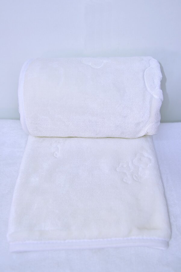 Özdilek Embos Peluş Bebek Battaniyesi 100x120 Cm Yeni Model Krem