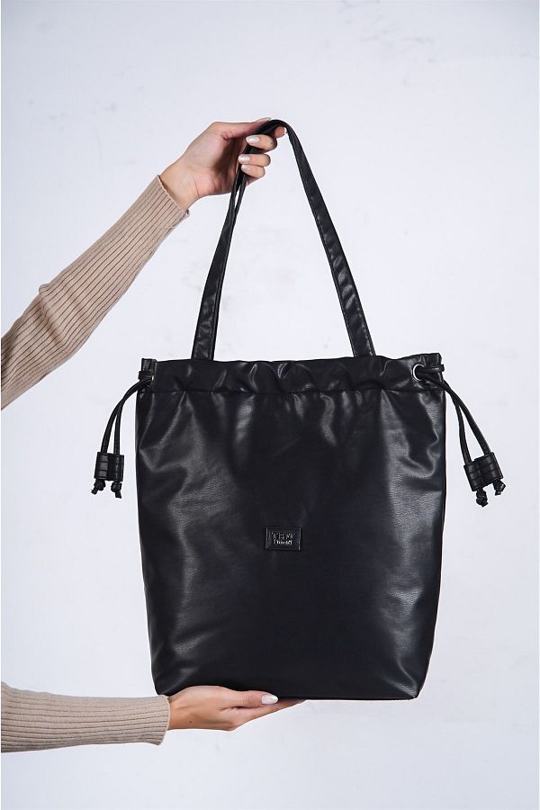Solo shoulder bag outlet