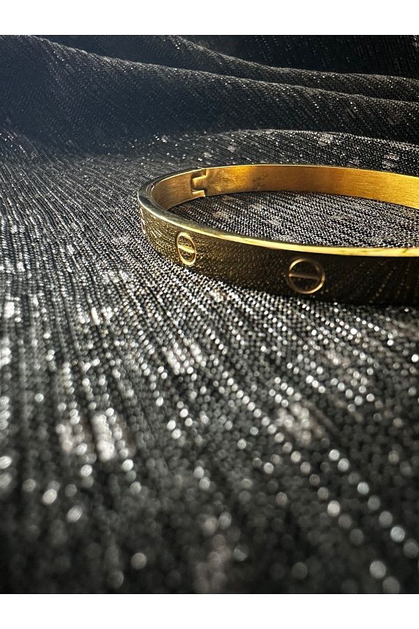 Cartier handcuff bracelet hot sale