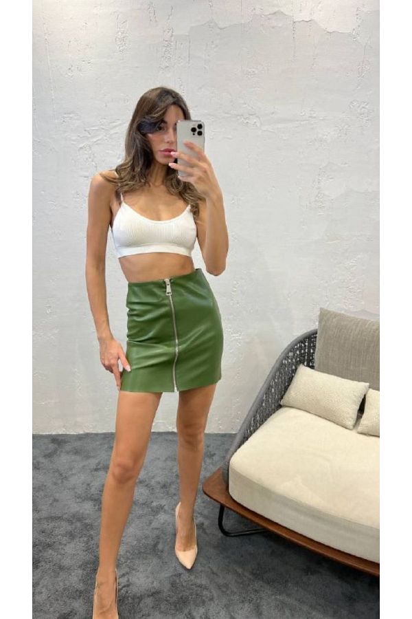 Green leather skirt with zipper 2025