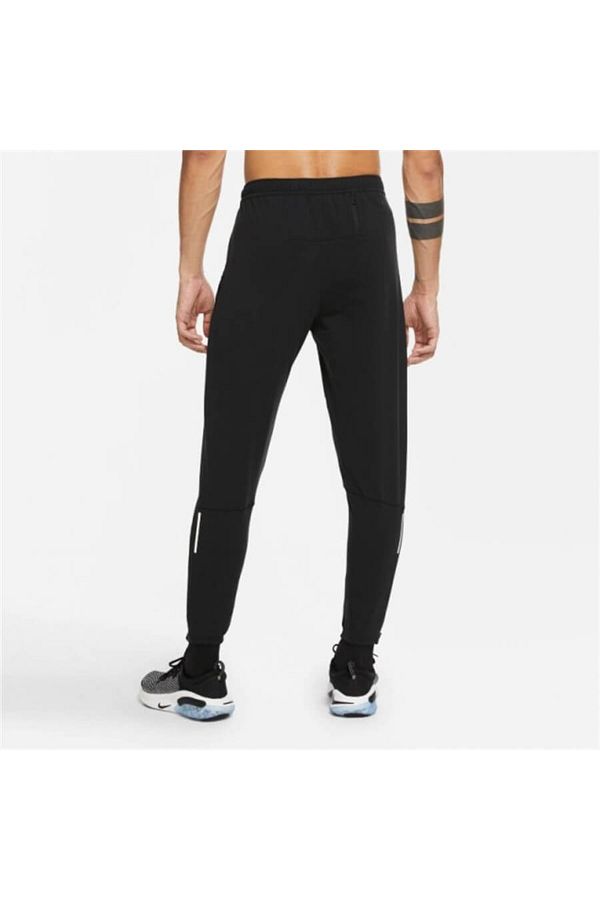 Nike therma essential pants 2025