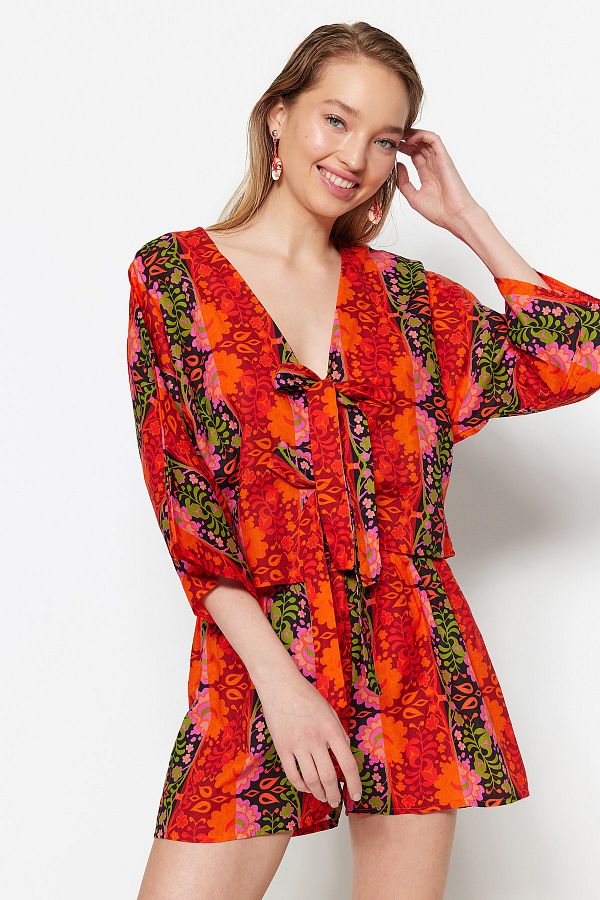 Trendyol Collection-Floral Pattern Woven Tie-Up 100% Cotton Blouse Shorts Set 1