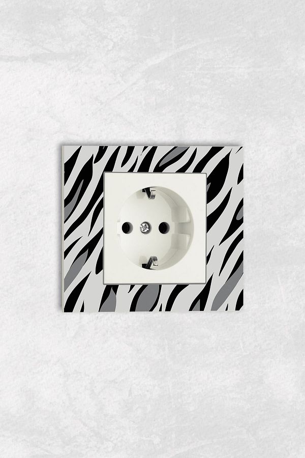 markcat-Ovivo grano UV Printed Zebra Pattern White Single Grounded Socket Frame Set 1