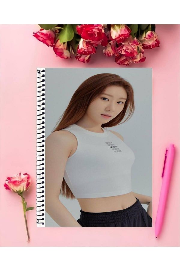 ROLLAS STORE-Itzy Chaeryeong مقاس A4 مقاس 21*29 سم - دفتر ملاحظات كبير الحجم غير مبطن قطعة واحدة 1
