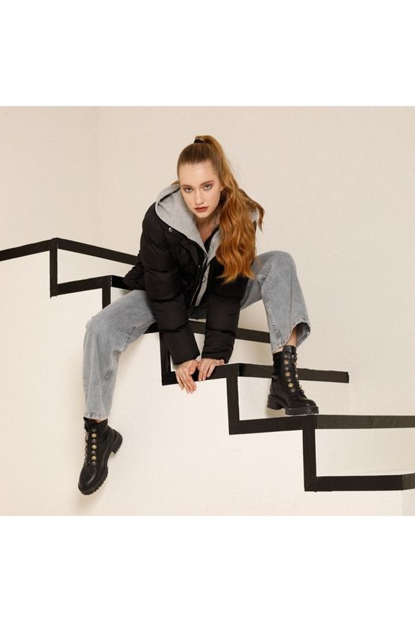 KAS DE Short Front Long Back Hooded Puffer Jacket Trendyol