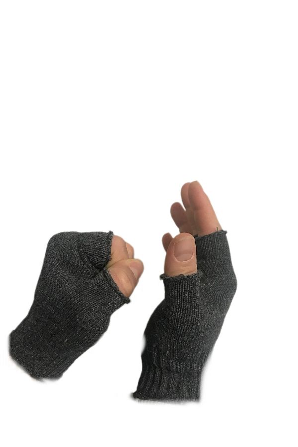 Gloves hot sale cut fingers