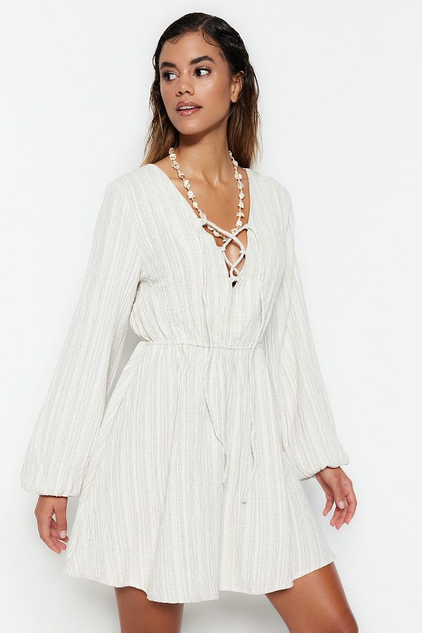 Trendyol Collection-Ecru mini szőtt megkötött vászonkeverék strandruha TBESS23EL00103 1