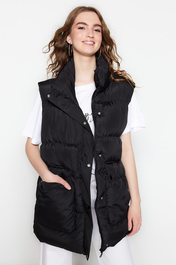 Trendyol Collection Black Wide Cut Oversize Stand Collar Puffer Vest TWOAW23YE00015 Trendyol