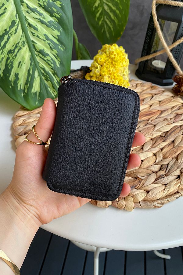 Stylish shop card holder