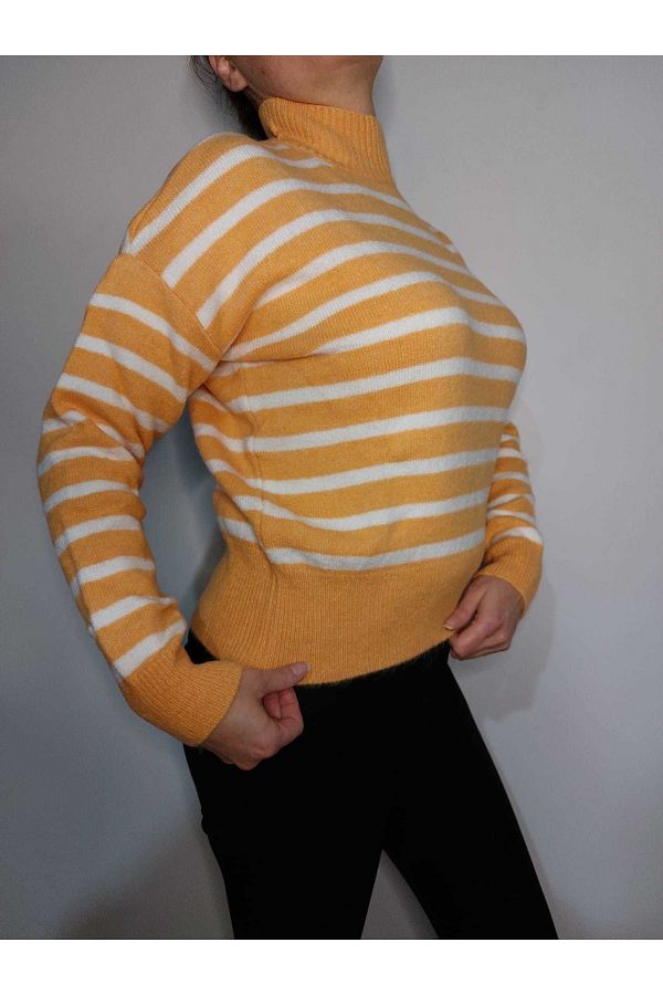 W TCH COLLECT ON Turtleneck Orange White Striped Sweater Trendyol