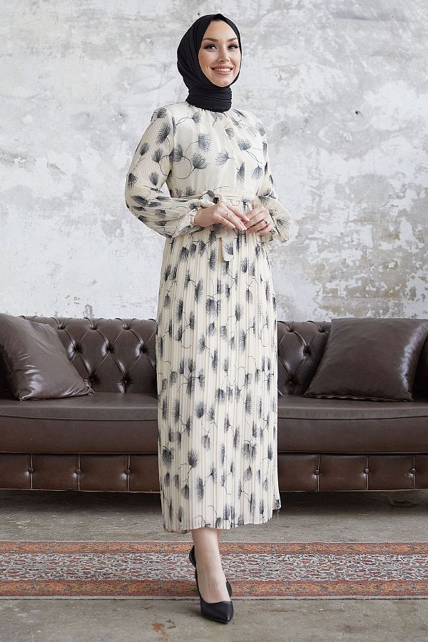 InStyle-Pale Sea Leaf Pleated Chiffon Dress - White 1