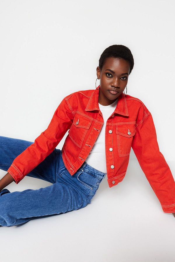 Trendyol Collection Red Pocket Detailed Crop Denim Jacket TWOAW23CE00235 Trendyol
