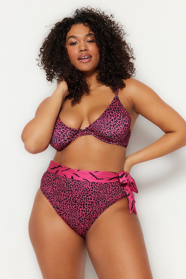 Slimming bikini bottoms 2025