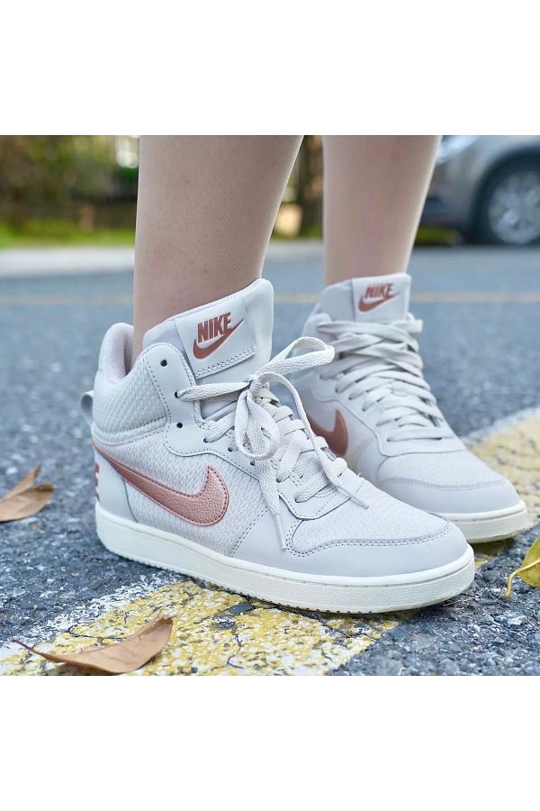 Nike court borough mid women's store