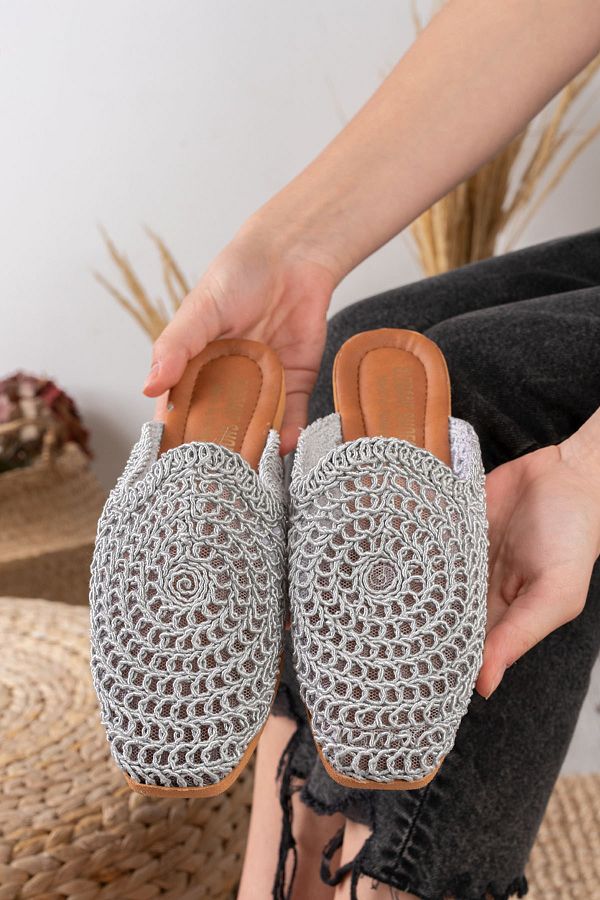 Slipcat Women s Lace Embroidered House Slippers Outdoor Slippers Trendyol
