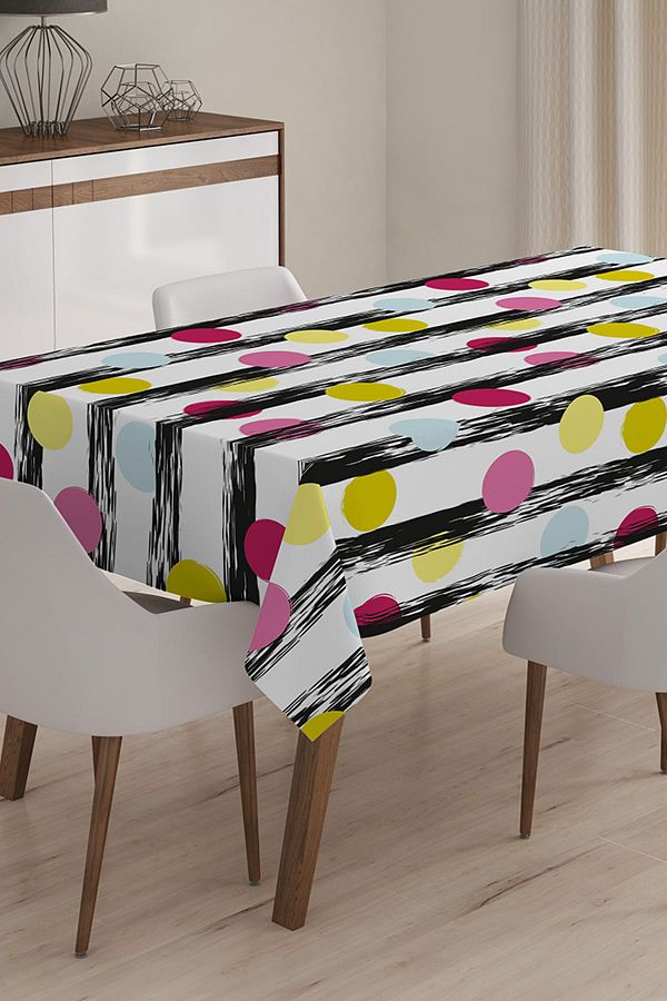 Realhomes-Geometric Patterned Digital Printed 3D Tablecloth - 120 x 140 cm 1