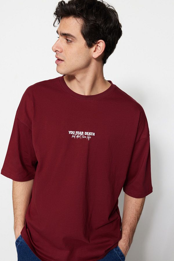 Trendyol Collection-Бордо червена памучна тениска с миниатюрни шарки - TMNSS23TS00099 1