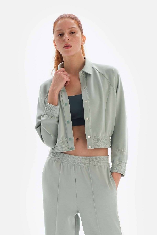 Dagi-Mintgrüne Damenjacke mit Knöpfen aus Cupro 1