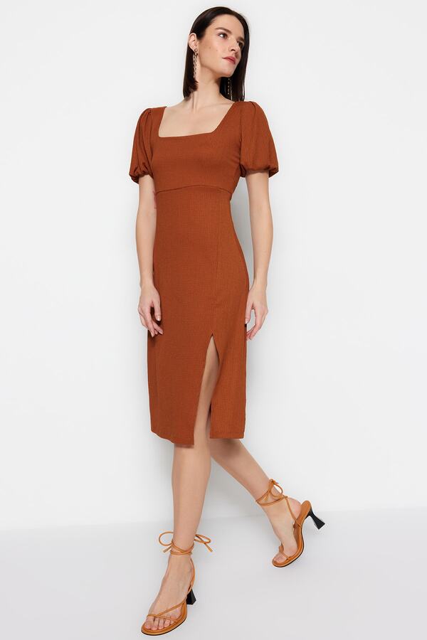 Trendyol Collection-Миди плетена рокля с квадратна яка с канелена форма и цепка с A-линия TWOSS23EL01533 1