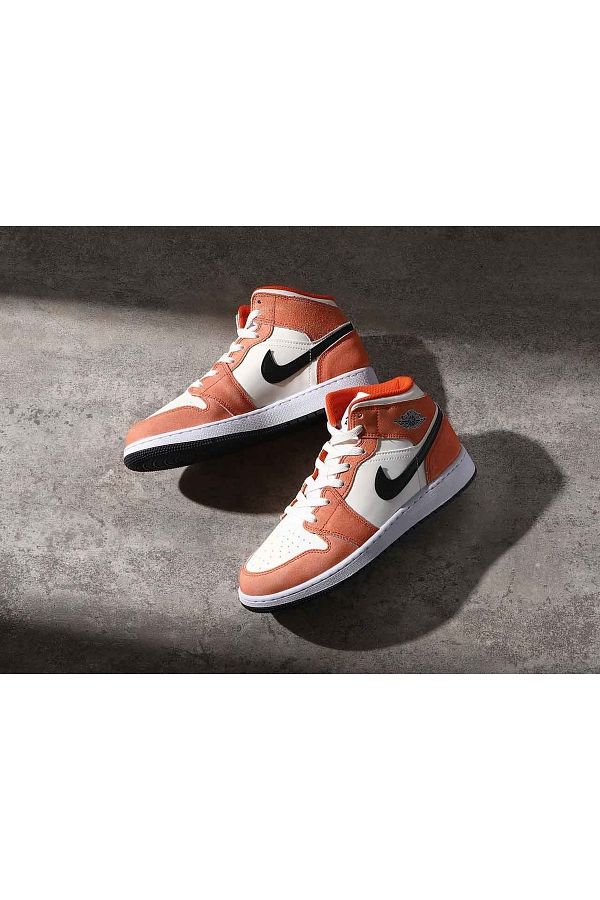 Air jordan 1 mid se orange store