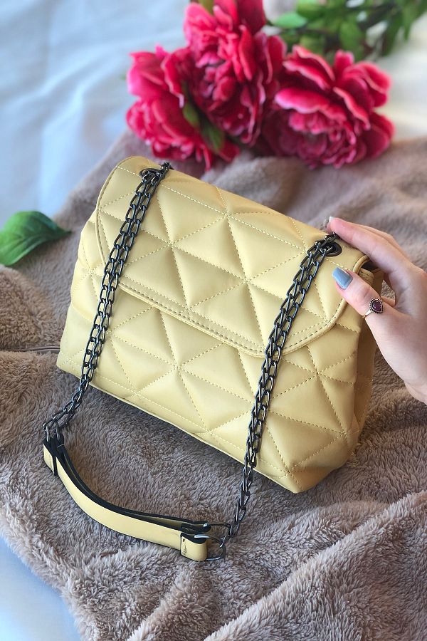 Yellow chain purse new arrivals