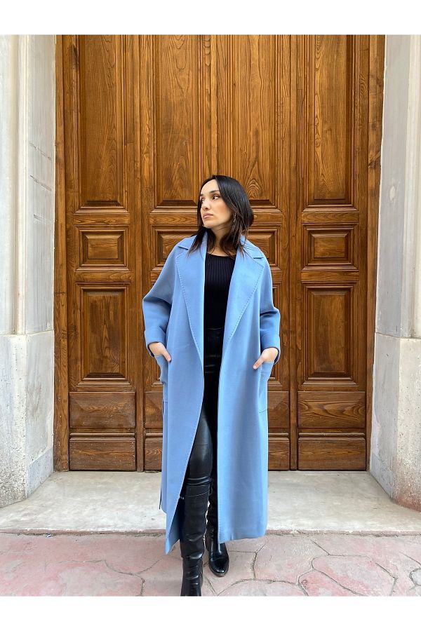 Women's cashmere coat 2025