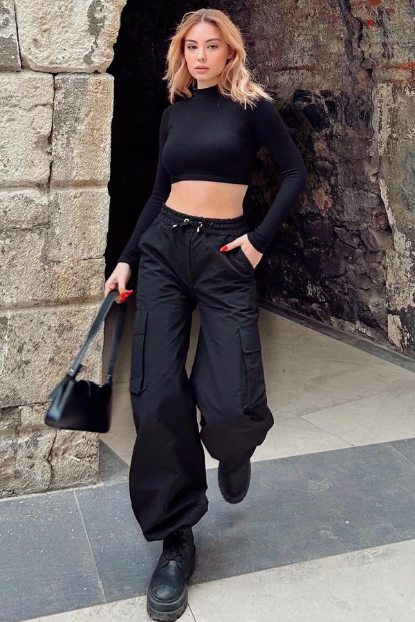 Cargo Women's Pants Oversize Pockets Elastic Waist Trousers Wide Leg Baggy  Pants, Black, Small : : Clothing, Shoes & Accessories