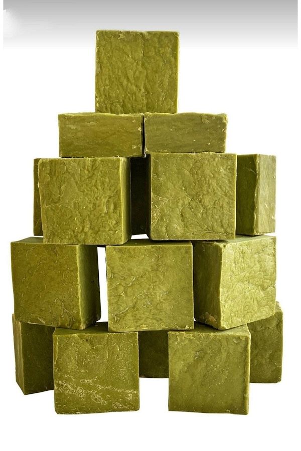 LUCRUM-Handmade Natural Laurel Soap 1