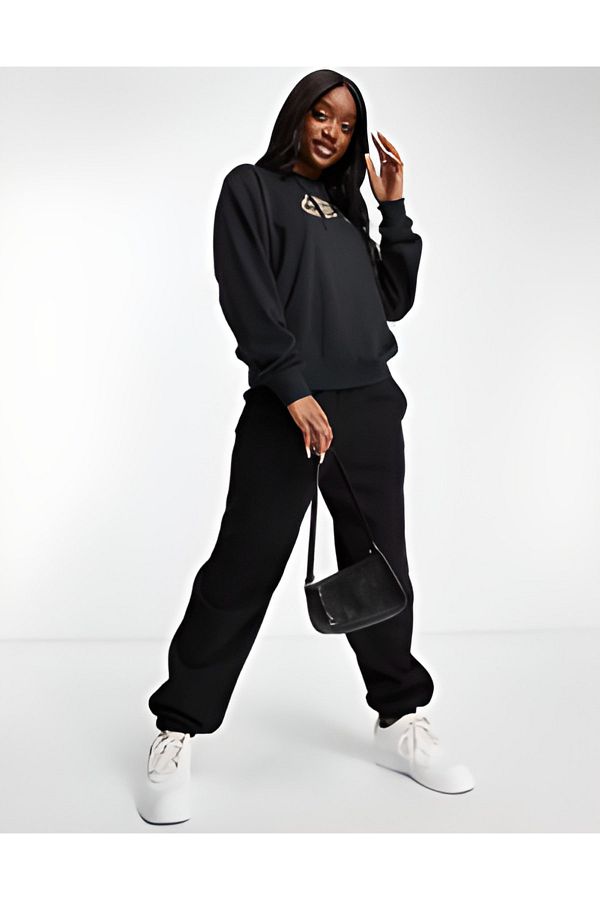Nike Sportswear Animal Print Logo Fleece Sweatshirt Trendyol