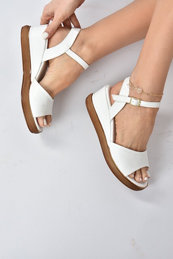 Fox Shoes Weiße Damenschuhe mit Keilabsatz- Trendyol