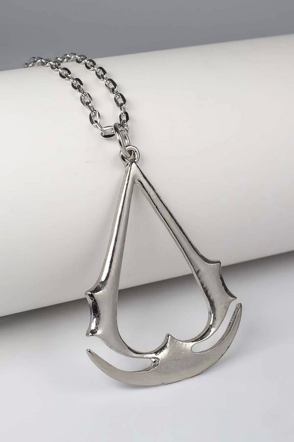 kolbi Assassin s Creed Necklace Ezio Figure Cosplay Necklace Silver Plated Classic Chain Trendyol