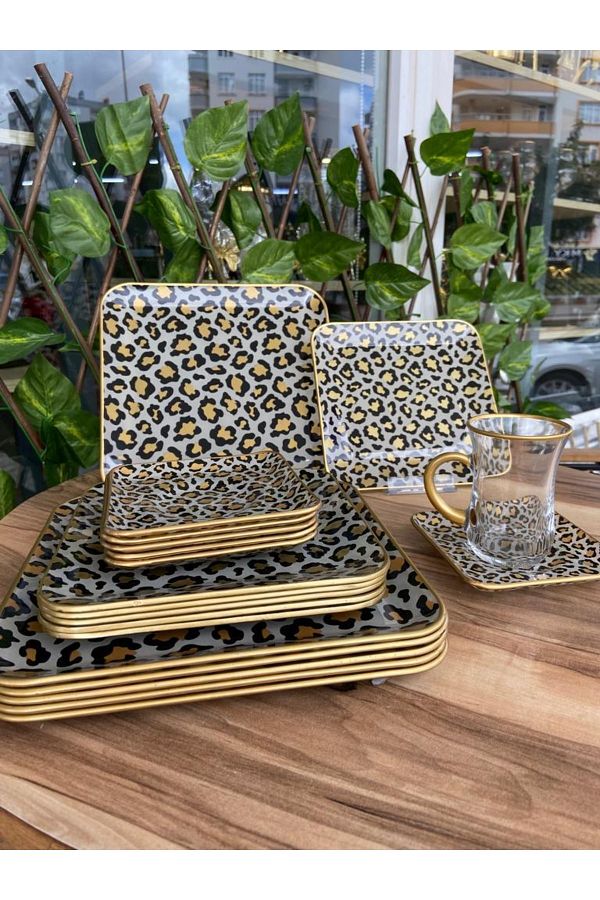 GÜRCÜGLASS-Leopard Pattern Handled 24 Piece Square Breakfast Set 1