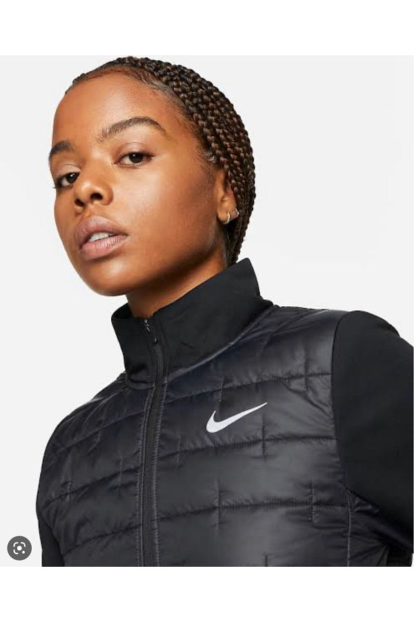 Nike fitted jacket deals